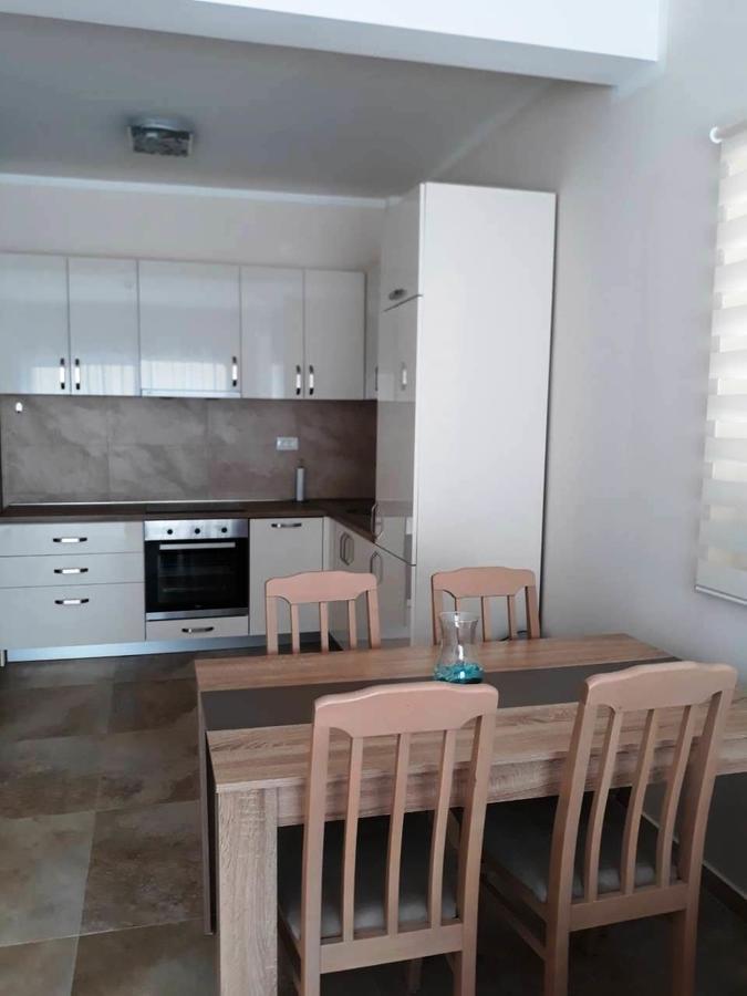 Melodia Del Mare 2 Apartment โกตอร์ ภายนอก รูปภาพ